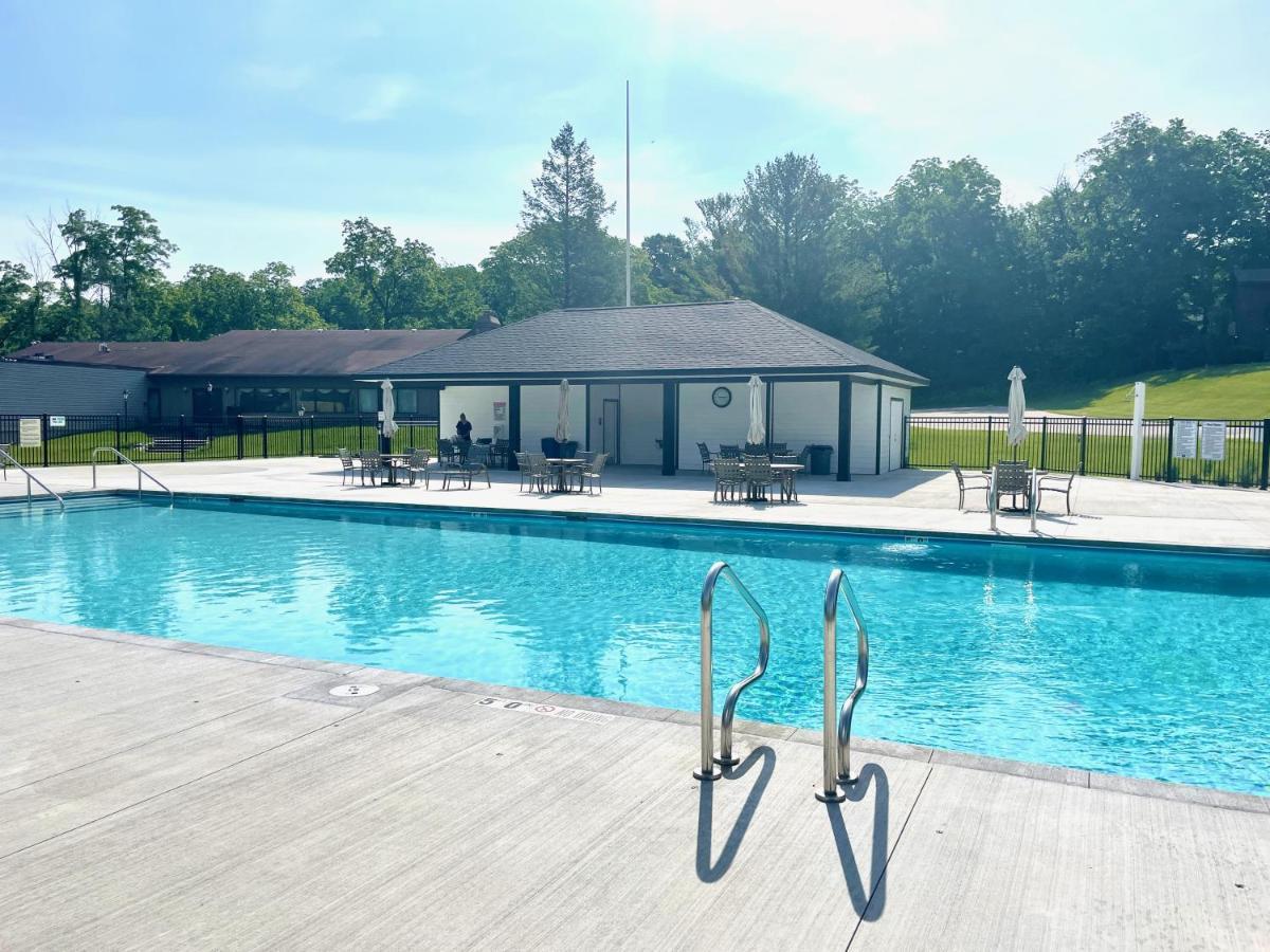 Newly Remodeled Mid-Century Modern Lake Condo Lake Geneva Zewnętrze zdjęcie