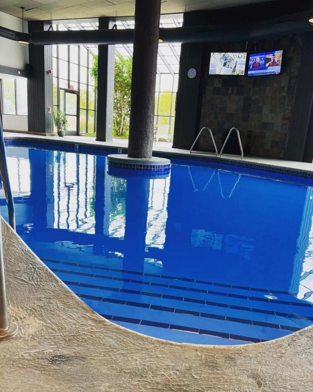 Newly Remodeled Mid-Century Modern Lake Condo Lake Geneva Zewnętrze zdjęcie