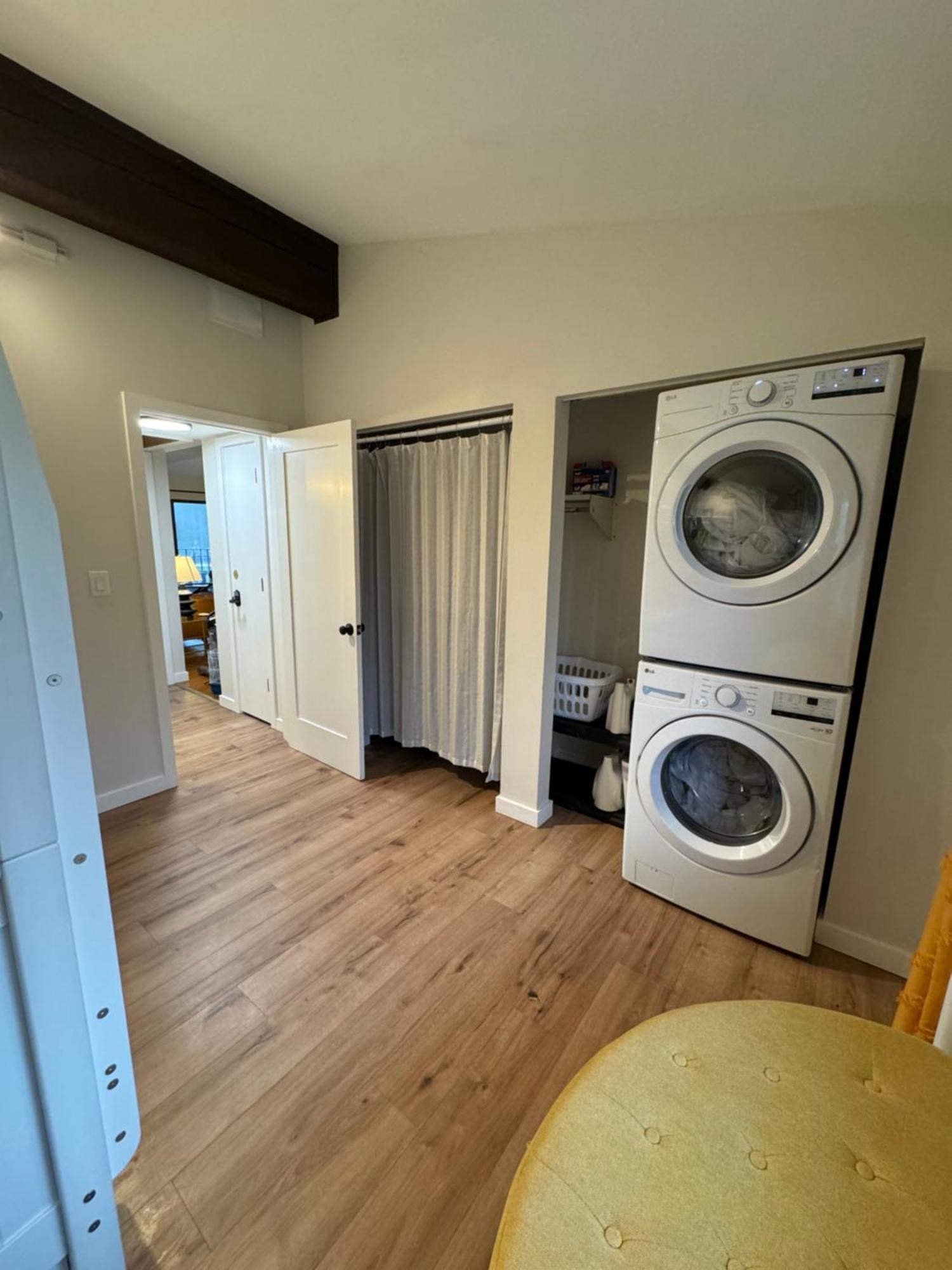 Newly Remodeled Mid-Century Modern Lake Condo Lake Geneva Zewnętrze zdjęcie